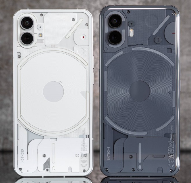 Nothing Phone (2)